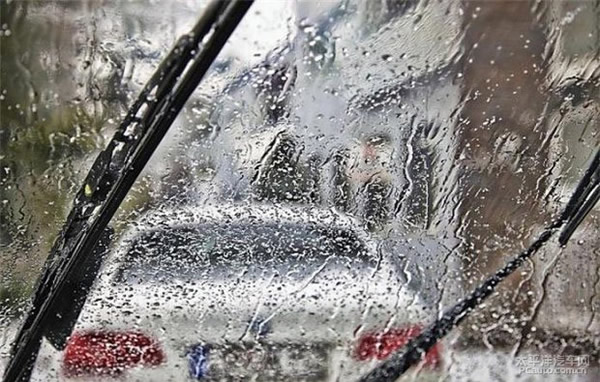 科目二、科目三遇到下雨天應(yīng)該怎樣做？考試順利會(huì)通過