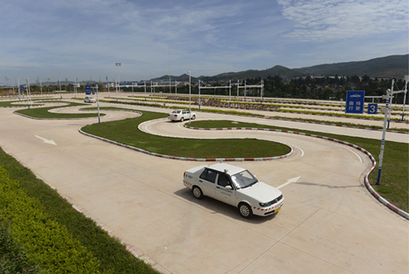 做到兩點(diǎn)，輕松考試，順利拿證