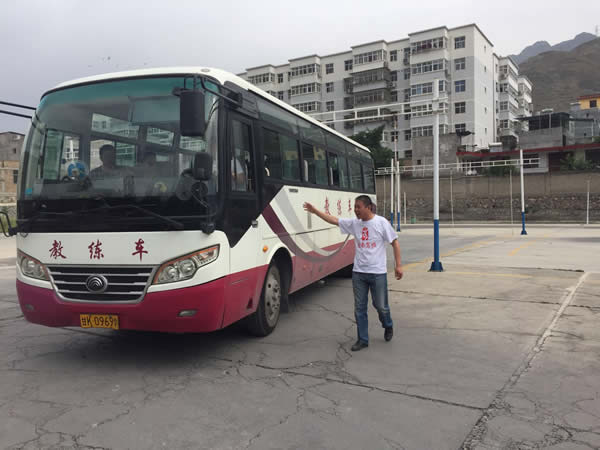 做到兩點(diǎn)，輕松考試，順利拿證