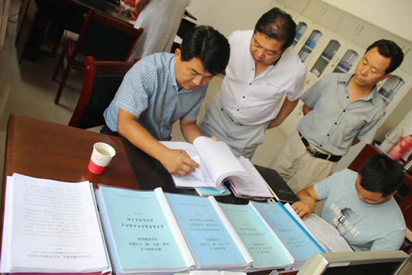 市交通運(yùn)輸局黨組書記、局長馬潤同志對隴運(yùn)集團(tuán)公司全面從嚴(yán)治黨及黨風(fēng)廉政建設(shè)進(jìn)行專題調(diào)研