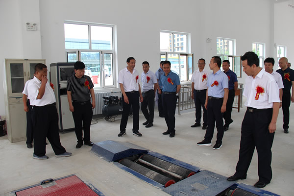 項目建設(shè)出實效    獻(xiàn)禮建黨一百年 --------隴運(yùn)集團(tuán)公司舉行成縣汽車站新站投入運(yùn)營儀式項目建設(shè)出實效    獻(xiàn)禮建黨一百年 --------隴運(yùn)集團(tuán)公司舉行成縣汽車站新站投入運(yùn)營儀式